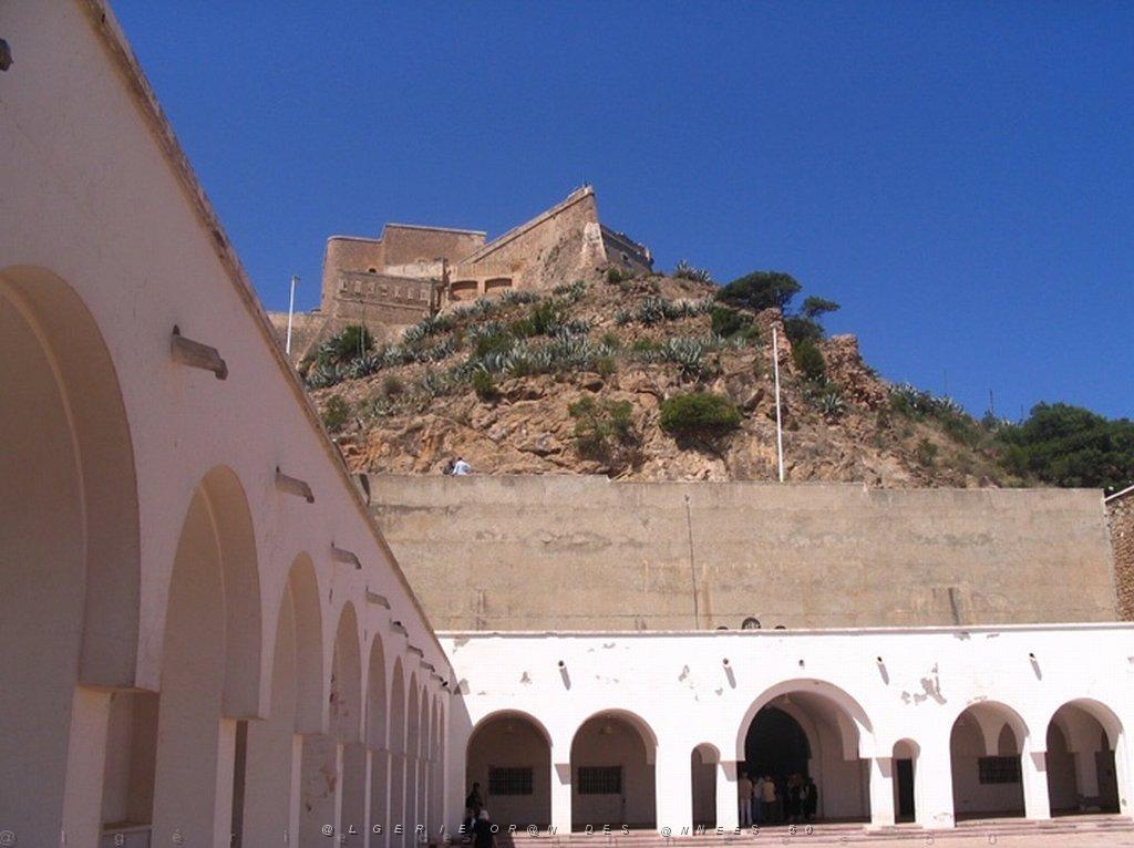 ORAN MAI 2008 3018 Santa Cruz Oran.jpg